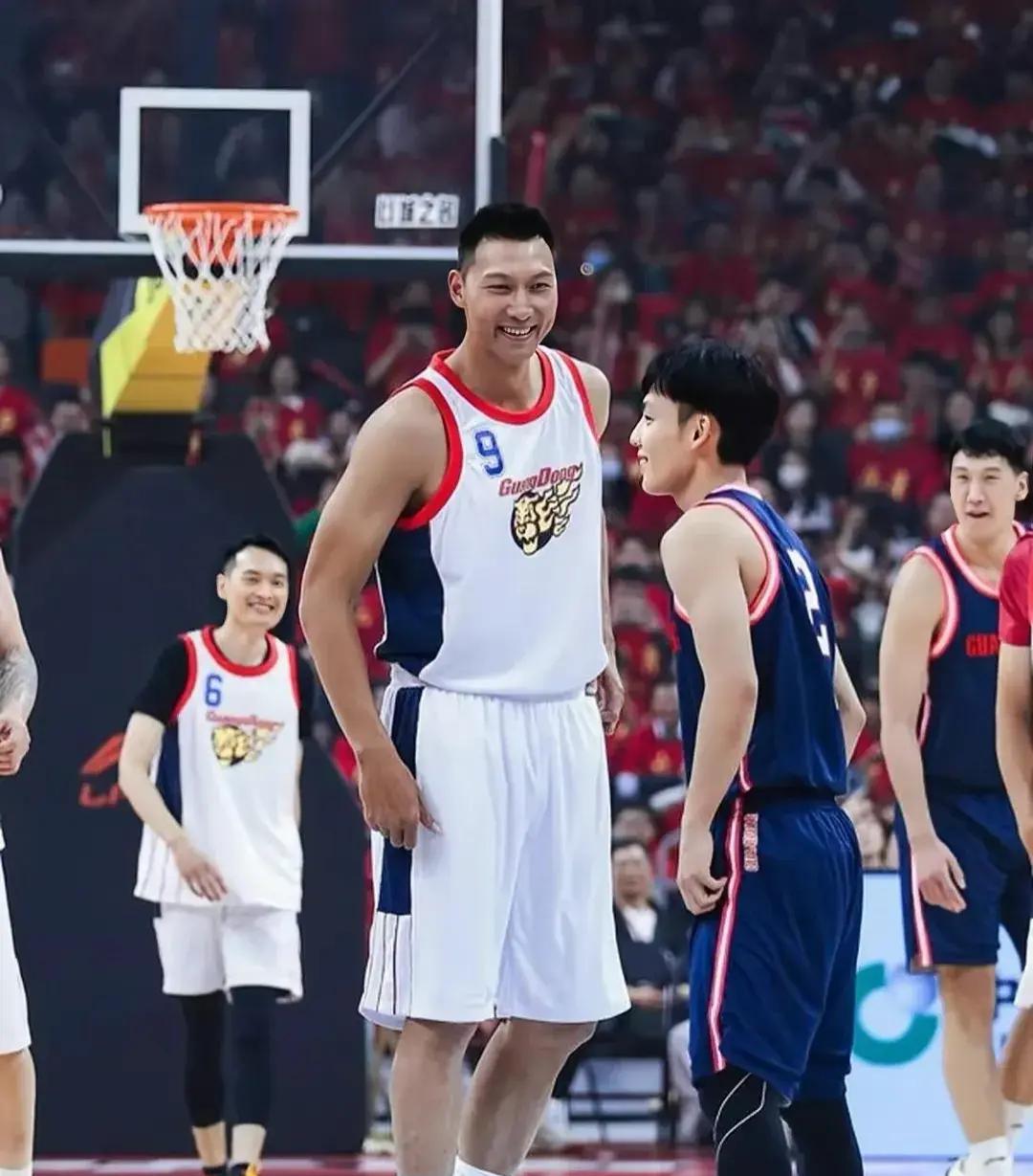杨瀚森首轮第16顺位被NBA选中的篮球之路