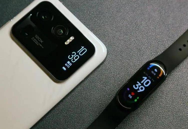 小米YU7锁单量突破24万辆，现象背后的故事